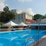 Belvedere Club 4*