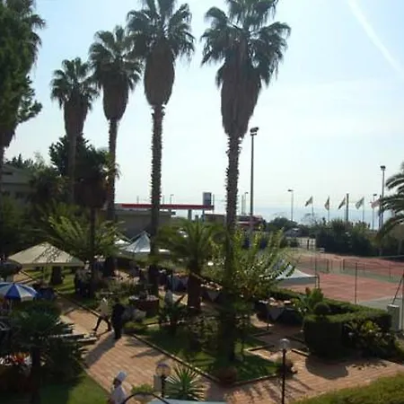 Belvedere Club Hotell